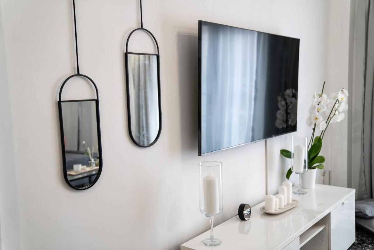 Lux Apartment Near Acropolis! In The Heart Of Athena Bagian luar foto